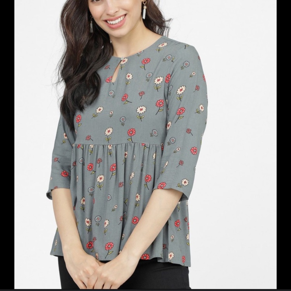 VISHUDH  Empire Blouse Top Women’s Medium Floral Peep hole and button gray & Red